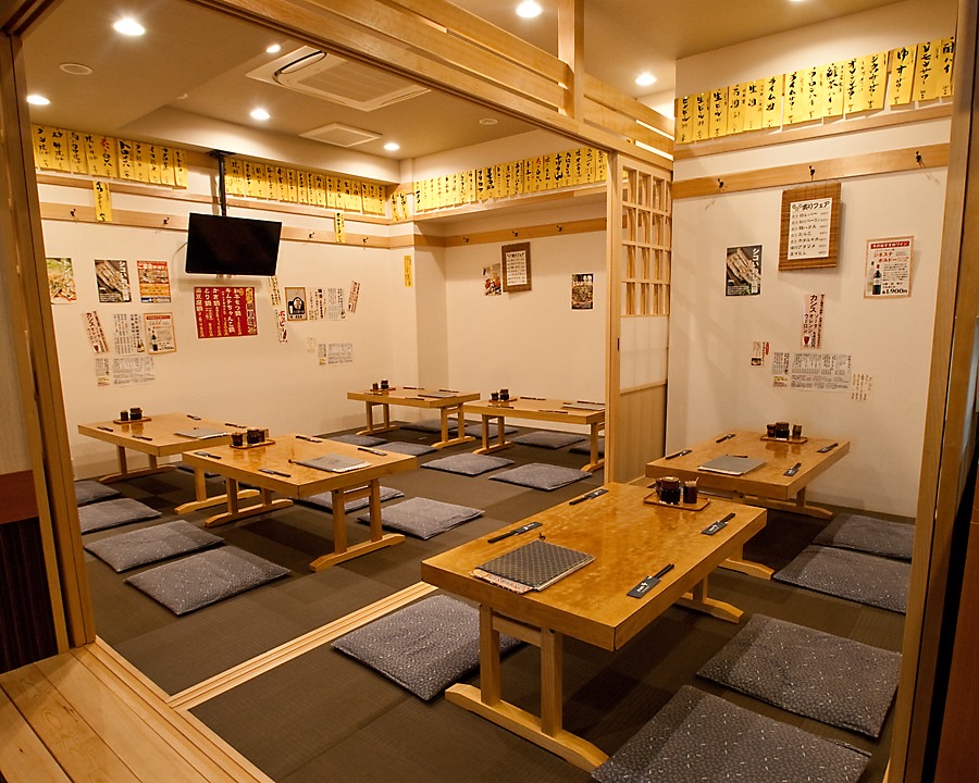 大小、座敷席をご用意しております。くつろげる空間です。	